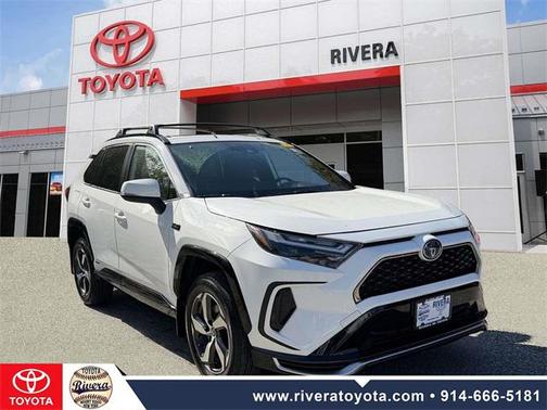 2023 Toyota RAV4 Prime SE