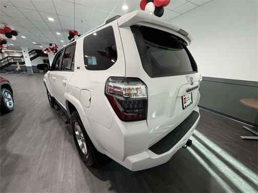 2022 Toyota 4Runner SR5