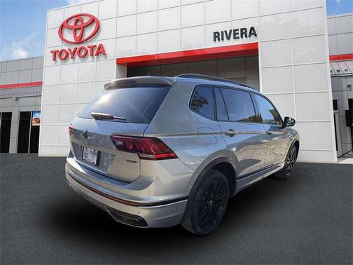 2022 Volkswagen Tiguan 2.0T SE R-Line Black 4MOTION