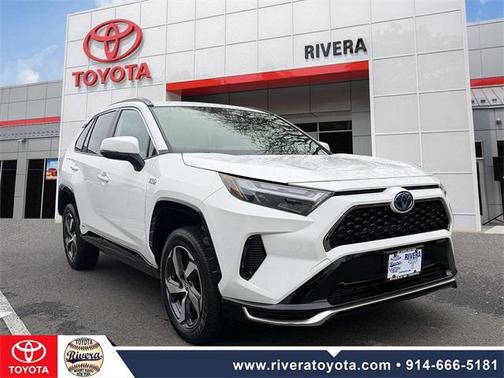 2023 Toyota RAV4 Prime SE