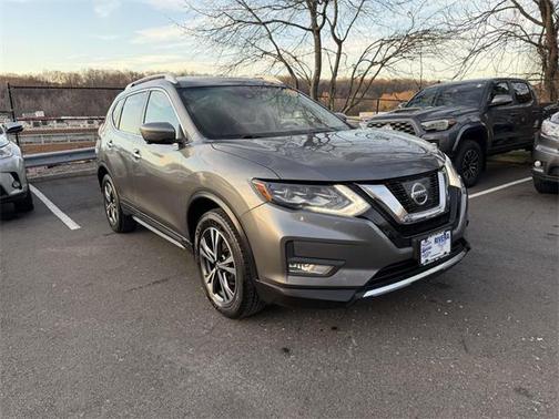 2017 Nissan Rogue SL