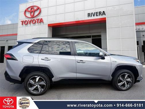 2022 Toyota RAV4 Prime SE