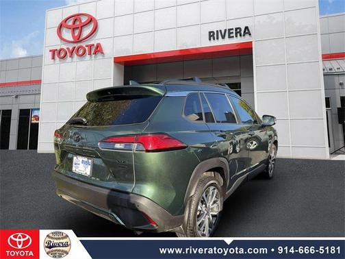 2022 Toyota Corolla Cross XLE