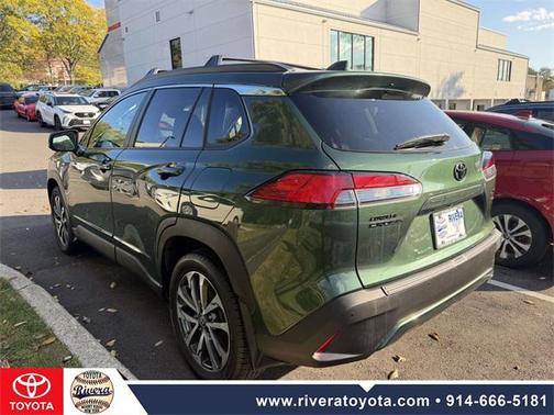 2022 Toyota Corolla Cross XLE