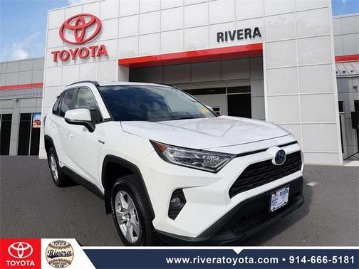 2021 Toyota RAV4 Hybrid XLE