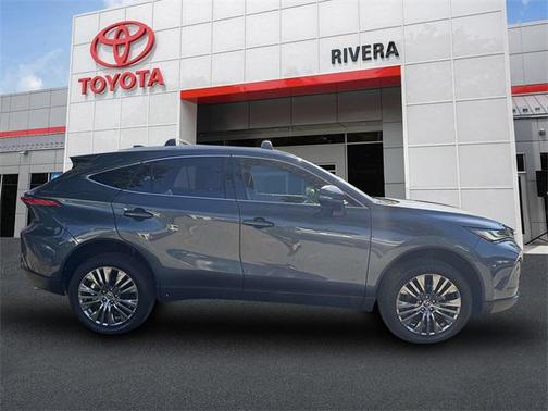 2022 Toyota Venza XLE