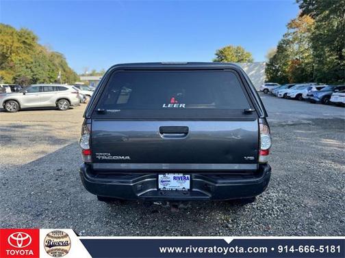 2014 Toyota Tacoma Base