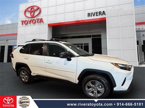 2024 Toyota RAV4 Hybrid LE