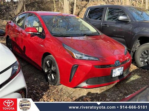 2019 Toyota Prius XLE