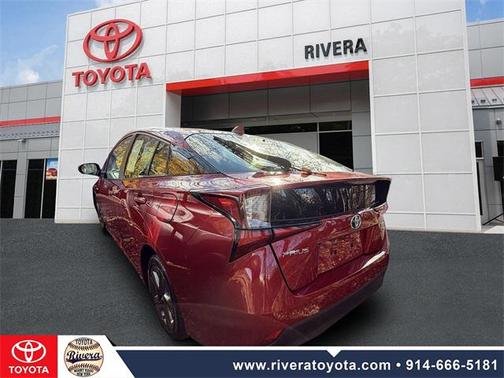 2019 Toyota Prius XLE