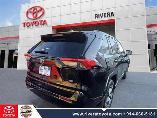 2022 Toyota RAV4 Prime SE