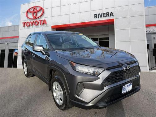 2022 Toyota RAV4 LE