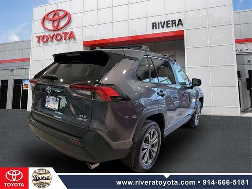 2022 Toyota RAV4 Hybrid XLE Premium