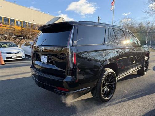 2024 Cadillac Escalade Sport Platinum