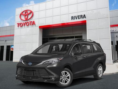 2025 Toyota Sienna Woodland Edition