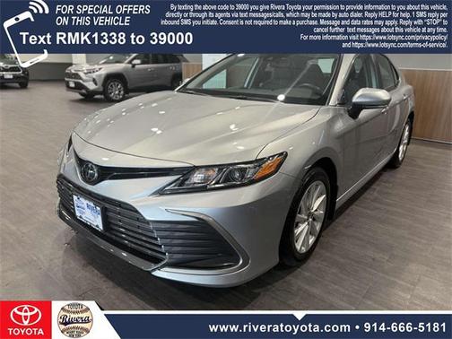 2022 Toyota Camry LE