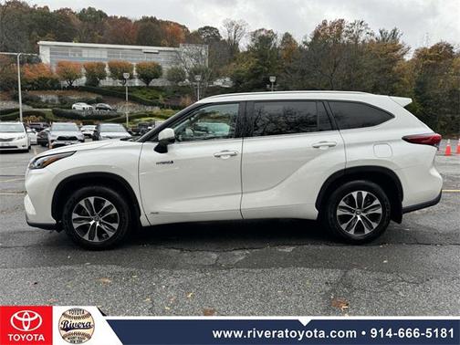 2020 Toyota Highlander Hybrid XLE