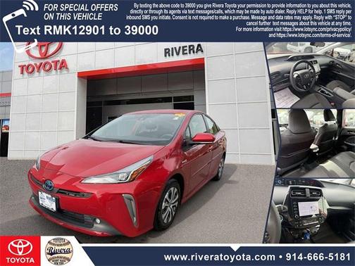2022 Toyota Prius LE