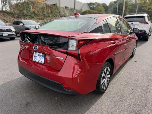 2022 Toyota Prius LE