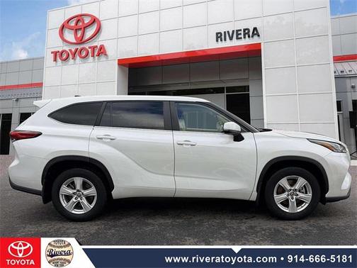 2023 Toyota Highlander LE
