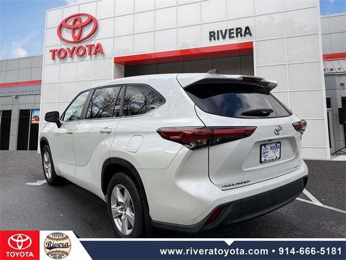 2023 Toyota Highlander LE