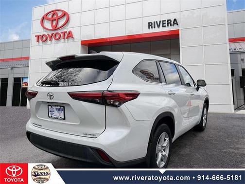 2023 Toyota Highlander LE