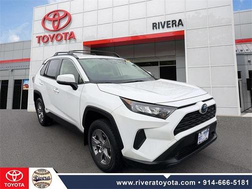 2022 Toyota RAV4 Hybrid LE