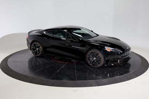 2014 Aston Martin Vanquish 