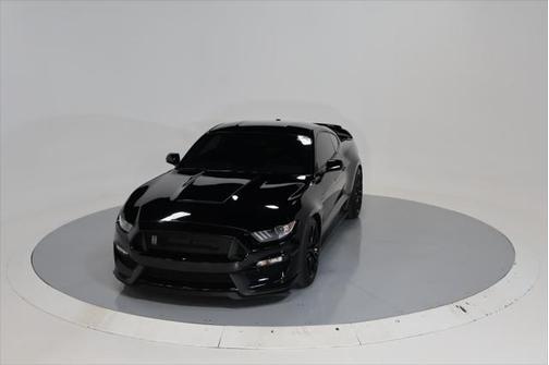 2019 Ford Shelby GT350 Base