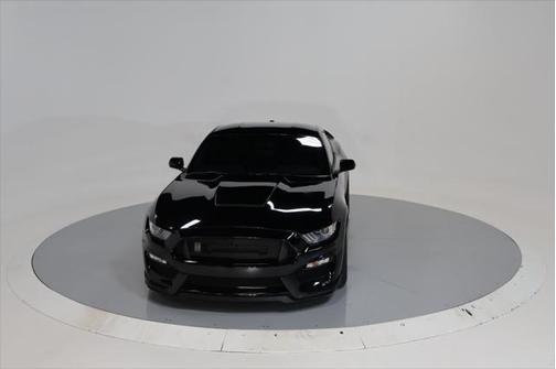 2019 Ford Shelby GT350 Base