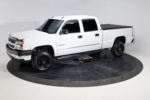 2004 Chevrolet Silverado 2500 LT H/D Crew Cab