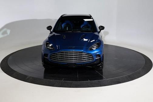 2023 Aston Martin DBX 707
