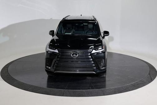 2025 Lexus LX 700h Overtrail