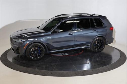 2021 BMW X7 M50i