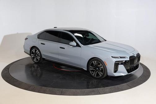 2023 BMW 760 i xDrive