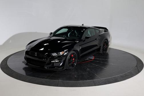 2020 Ford Shelby GT500 Base