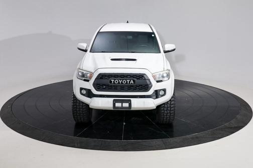 Super White 2016 Toyota Tacoma TRD Sport