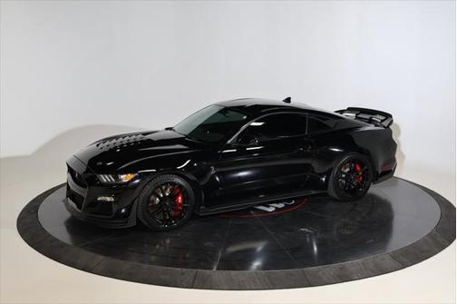 2022 Ford Shelby GT500 Base