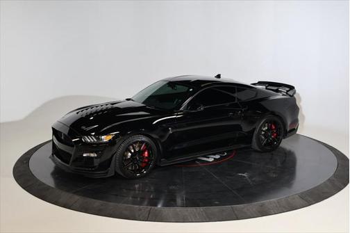 2022 Ford Shelby GT500 Base