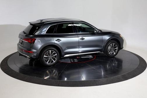 2024 Audi Q5 45 S line Premium Plus