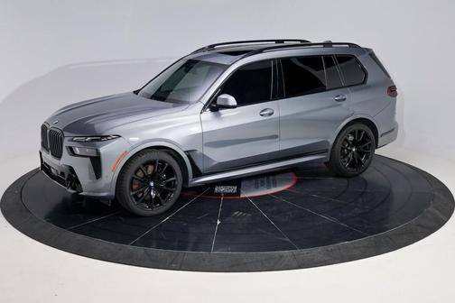 C4W 2023 BMW X7 xDrive40i