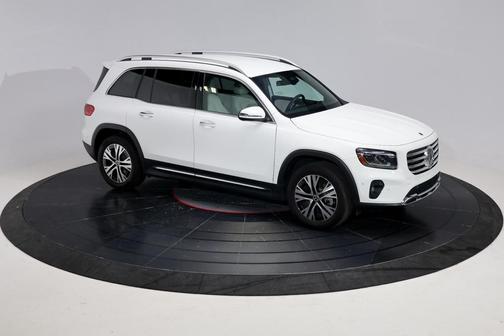 Polar White 2025 Mercedes-Benz GLB 250 4MATIC