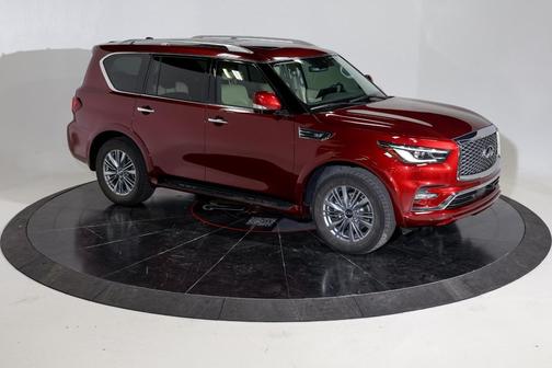 2022 INFINITI QX80 Luxe