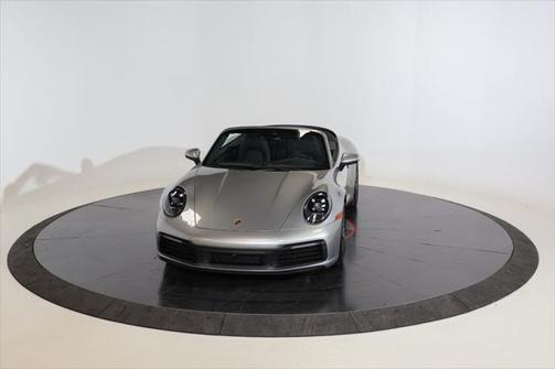 2022 Porsche 911 Carrera