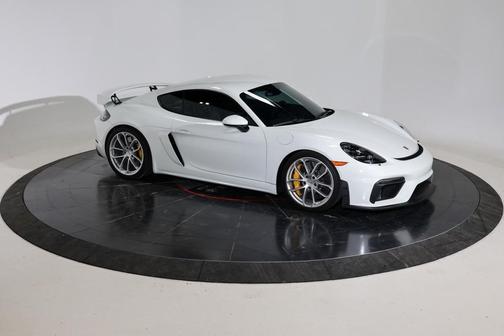2020 Porsche 718 Cayman GT4