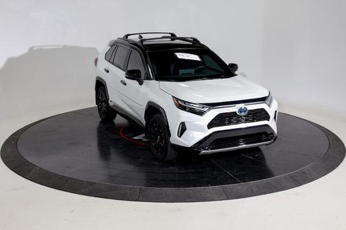 2023 Toyota RAV4 Hybrid SE