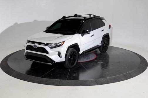 2023 Toyota RAV4 Hybrid SE