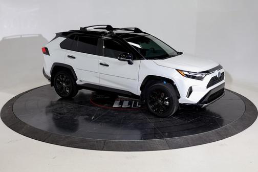 2023 Toyota RAV4 Hybrid SE