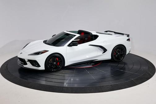 Arctic White 2022 Chevrolet Corvette Stingray w/3LT