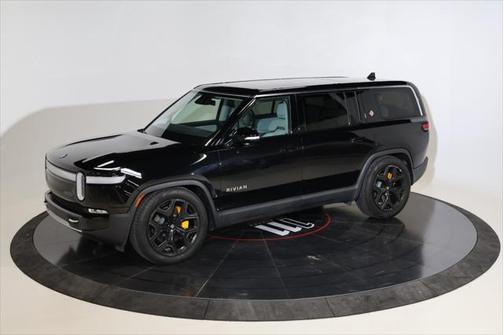 2023 Rivian R1S Adventure